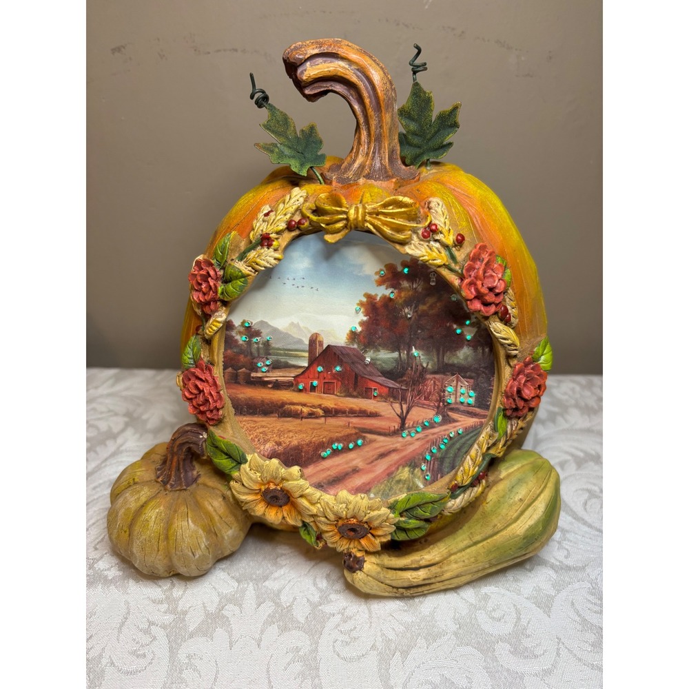 Collections Etc Light Up Color Changing Pumpkin Fall Barn Scene Decor READ